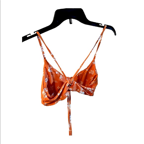 Super cute orange flower bathing suit! - Picture 2 of 4